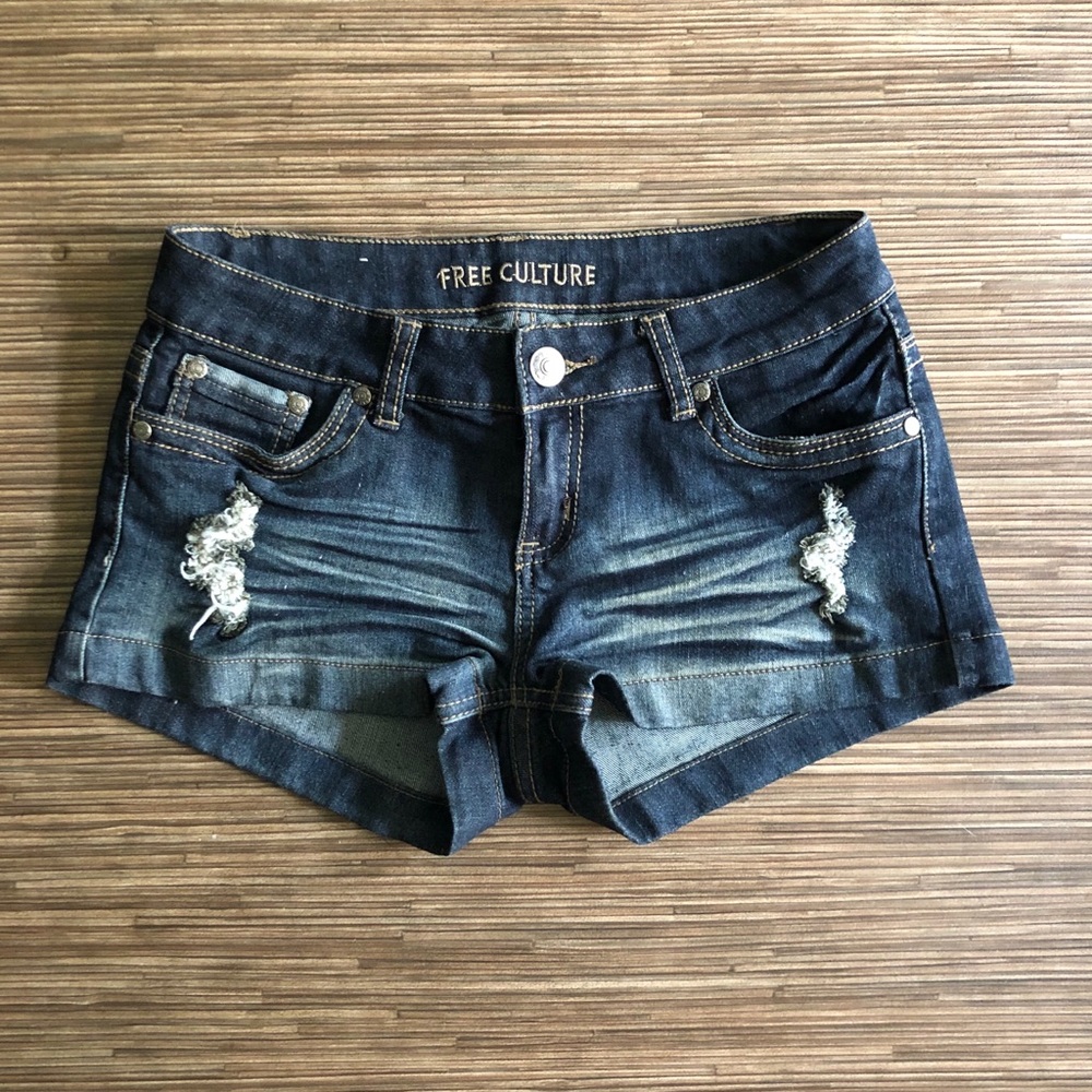 Free Culture dark blue jean shorts
